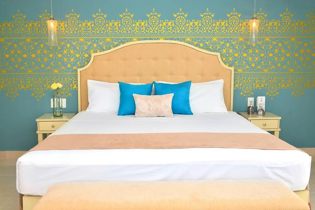 Unic Design Hotel & Restaurant- 5Th Avenue (Adults Only) Playa del Carmen 4*,  México